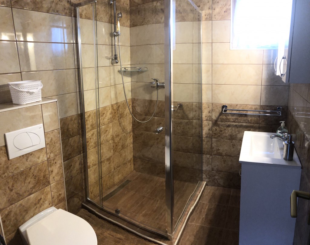 Haus in Balatonszarszo mit Swimming Pool und Internet bis 8 Personen – Foto 3