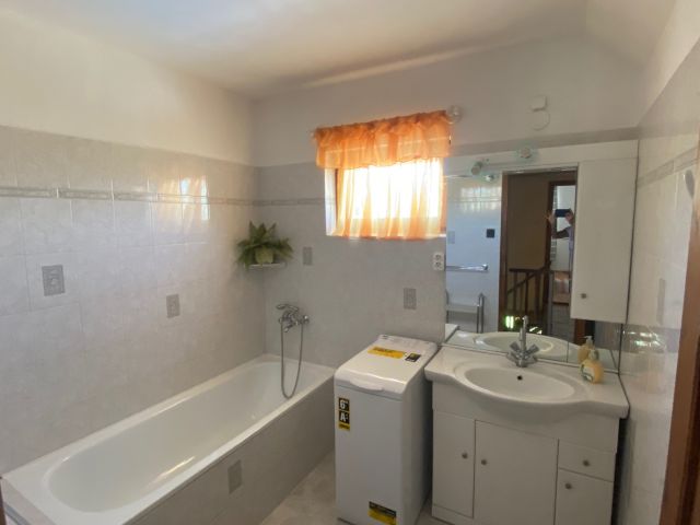 Haus in Balatonszarszo mit Swimming Pool und Internet bis 8 Personen – Foto 4