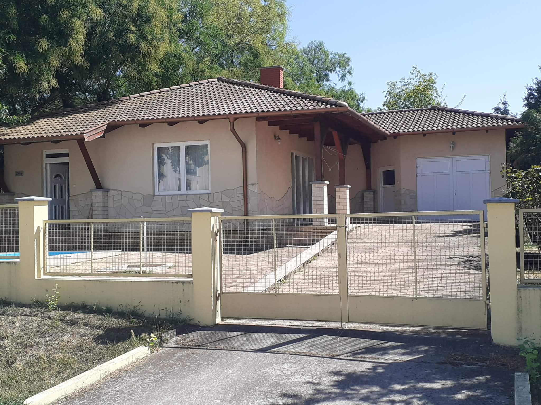 Ferienhaus in Siofok mit Pool zur alleinigen Nutzung für 10 bis 12 Personen – Foto 10